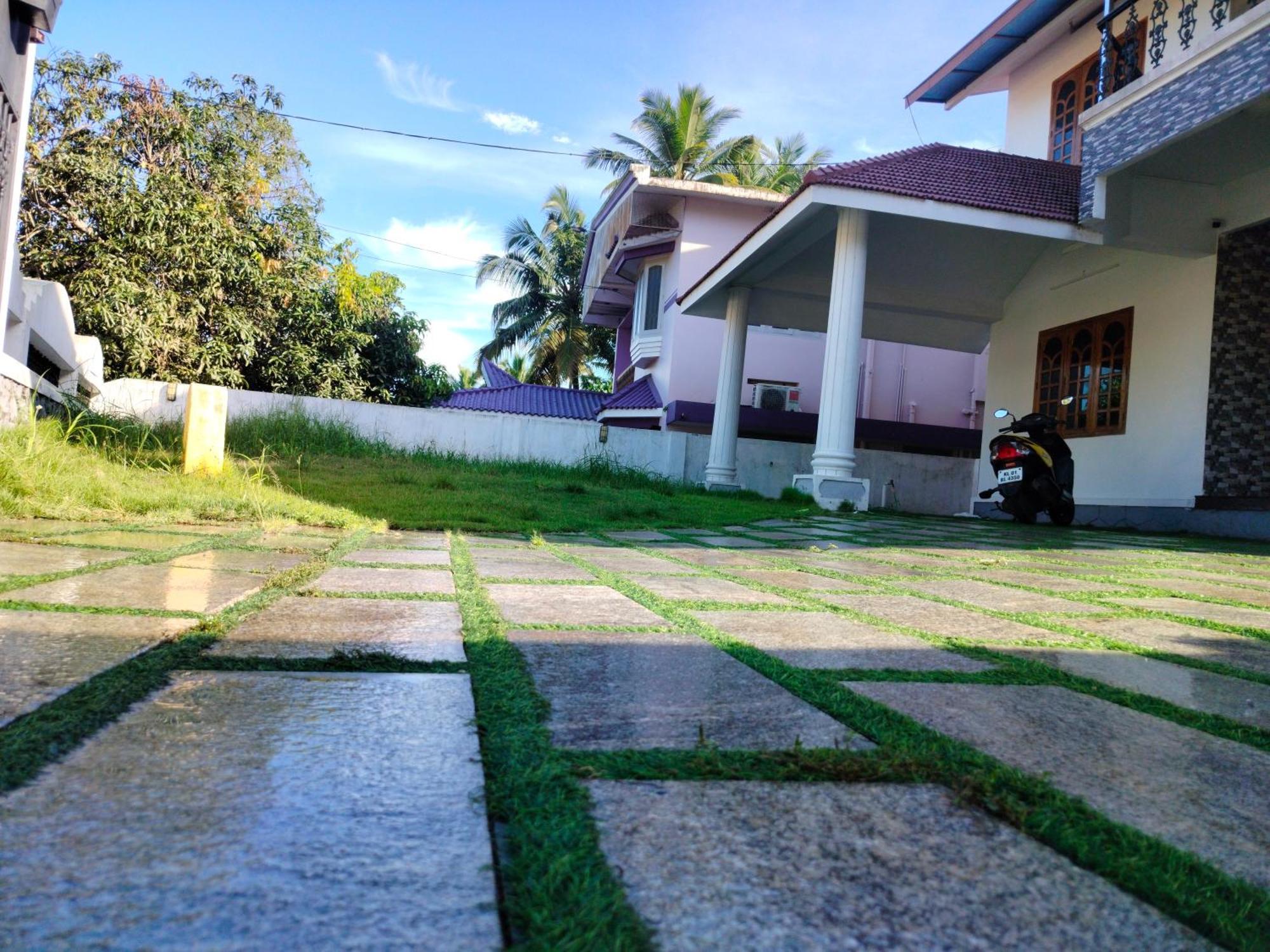 The Paradise Villa